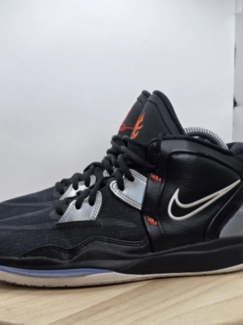Nike Kyrie Infinity Fire & Ice Shoes Sneakers Size 7Y DD0334-001 M7 W8.5